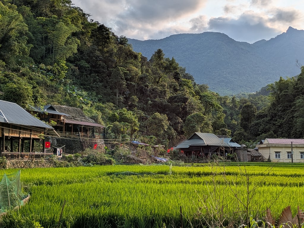 Slow Travel Adventures in Vietnam: Rediscover the Joy of the Journey 4 Slow Travel Beyond Tourism