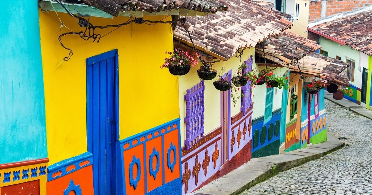 Alternative Destinations To Travel To At Christmas 3 destinations to travel to at christmas Beyond Tourism