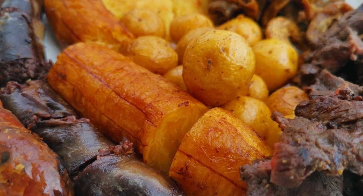 Top Foodie Destinations To Visit 4 traditional colombian dish